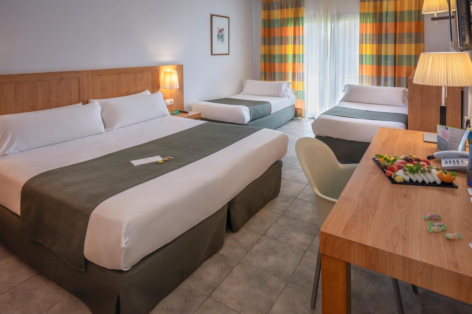 Vilar Rural De Sant Hilari Sacalm By Serhs Hotels Zimmer foto